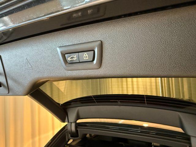 BMW 520 d Touring XDrive Msport LED PELLE 20" PANO Camera