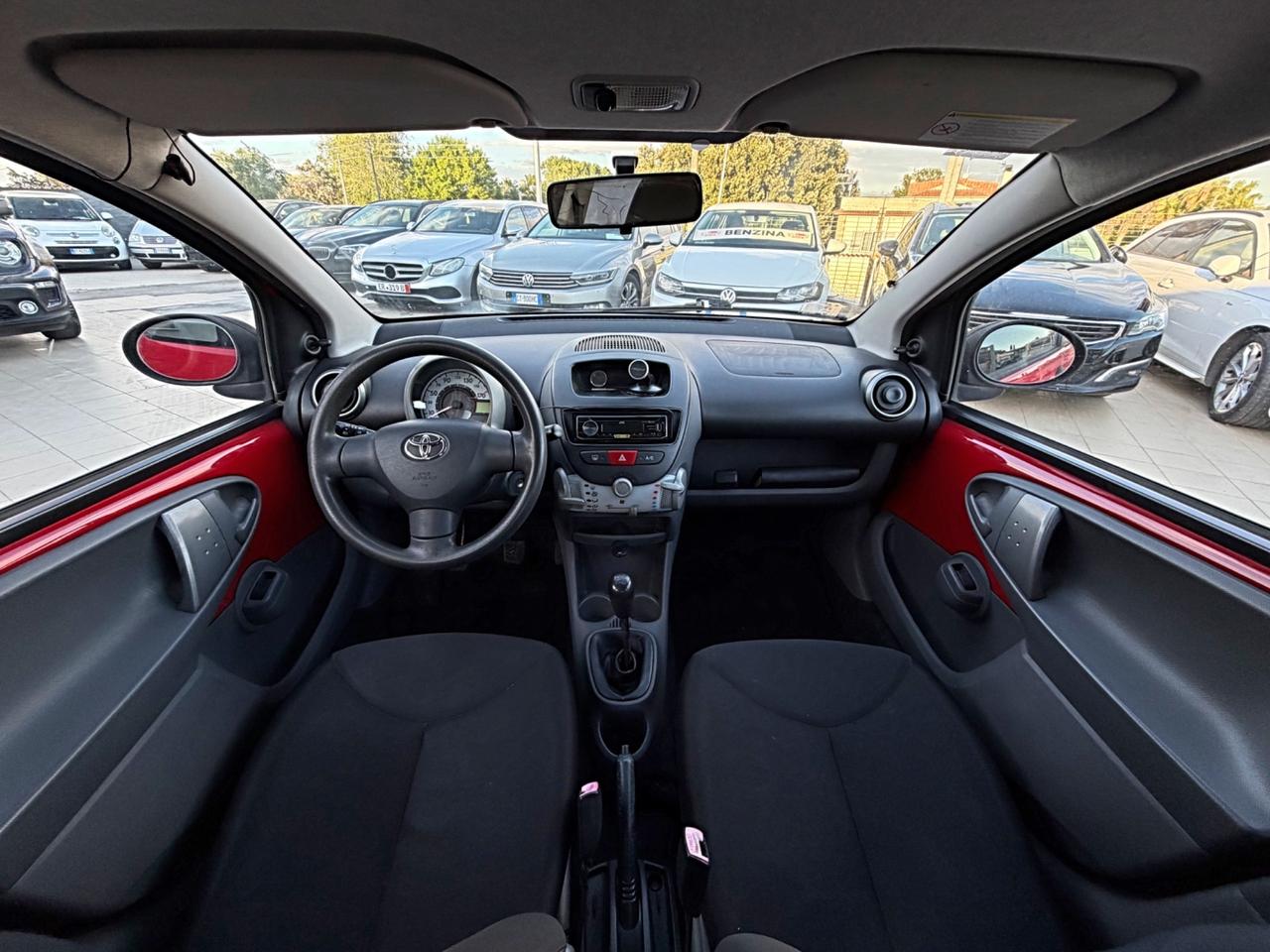 Toyota Aygo 1.0 12V VVT-i 5 porte Garanzia 12 Mesi