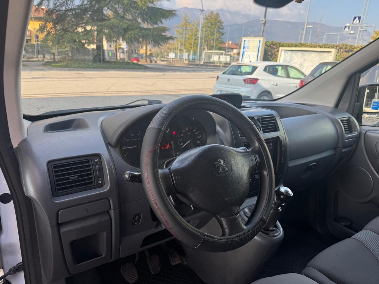 Peugeot Expert 2.0 HDi 125CV FAP PL-TA 12Q