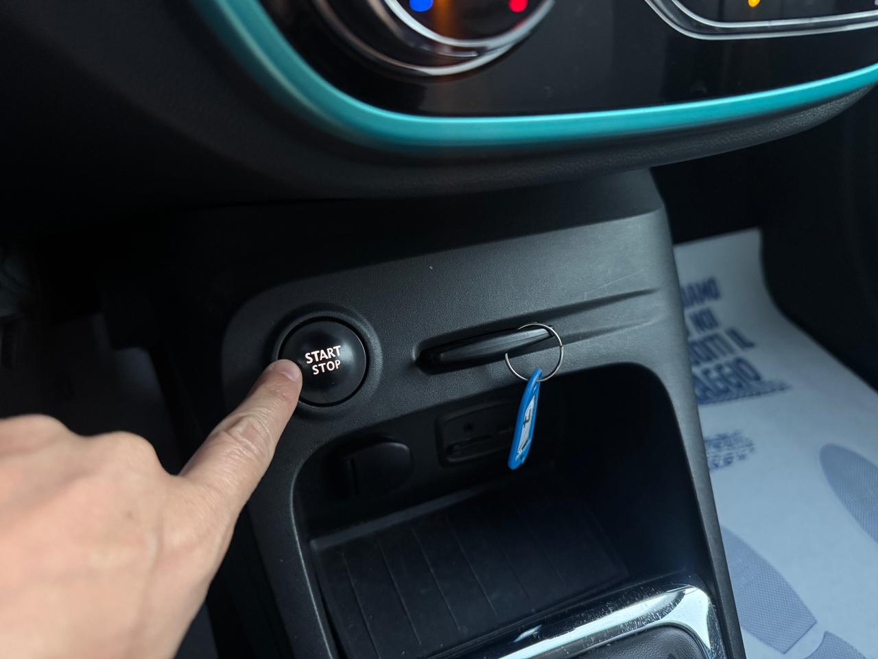 Renault Captur 0.9 tce Intens (energy r-link) 90cv E6