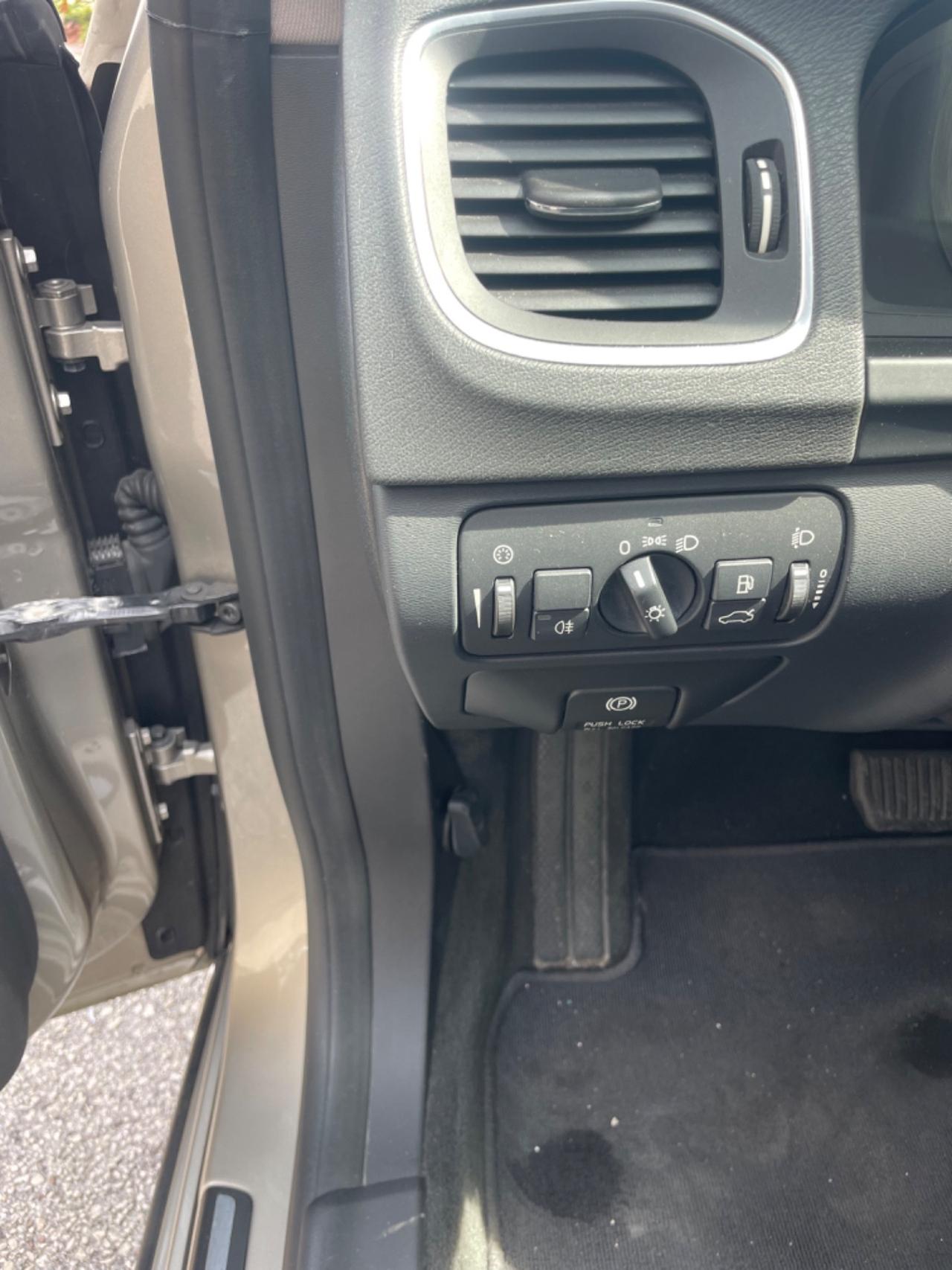 Volvo V60 D3 Geartronic Kinetic