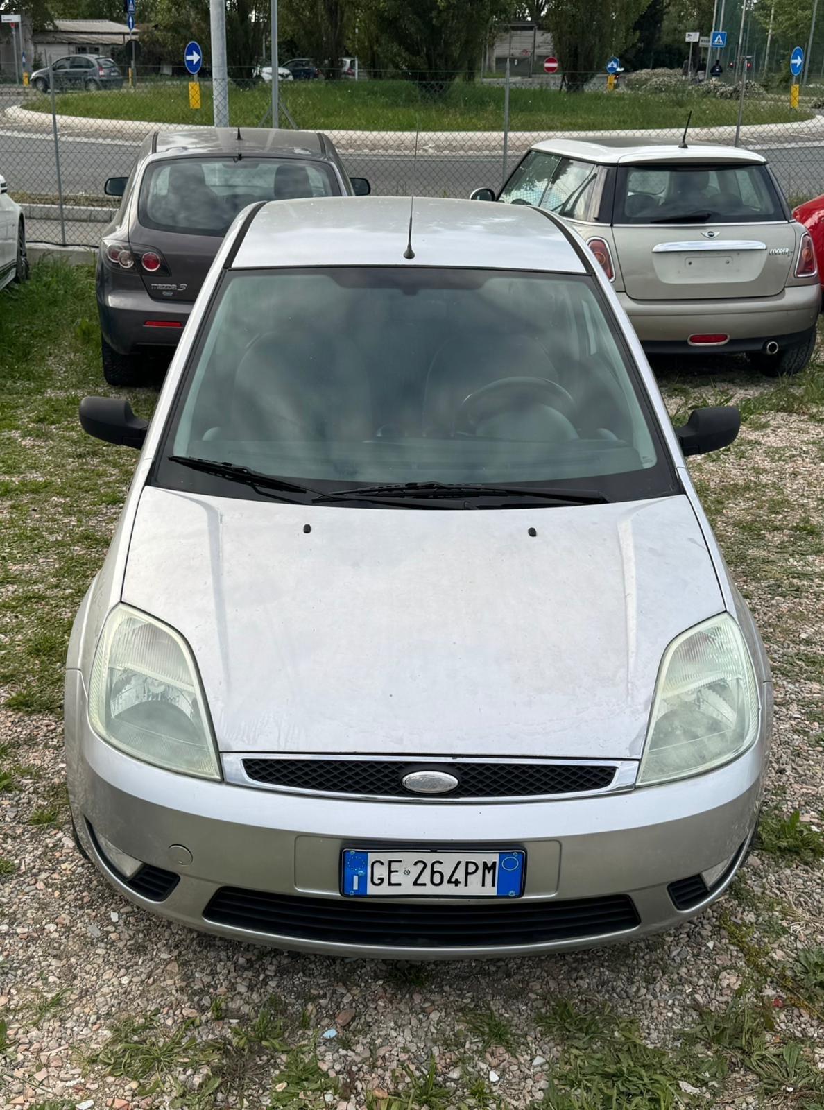 Ford Fiesta 1.2 16V 3p. Ghia Neopatentati
