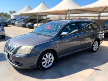Toyota Avensis 2.0 D-4D 16V Station Wagon
