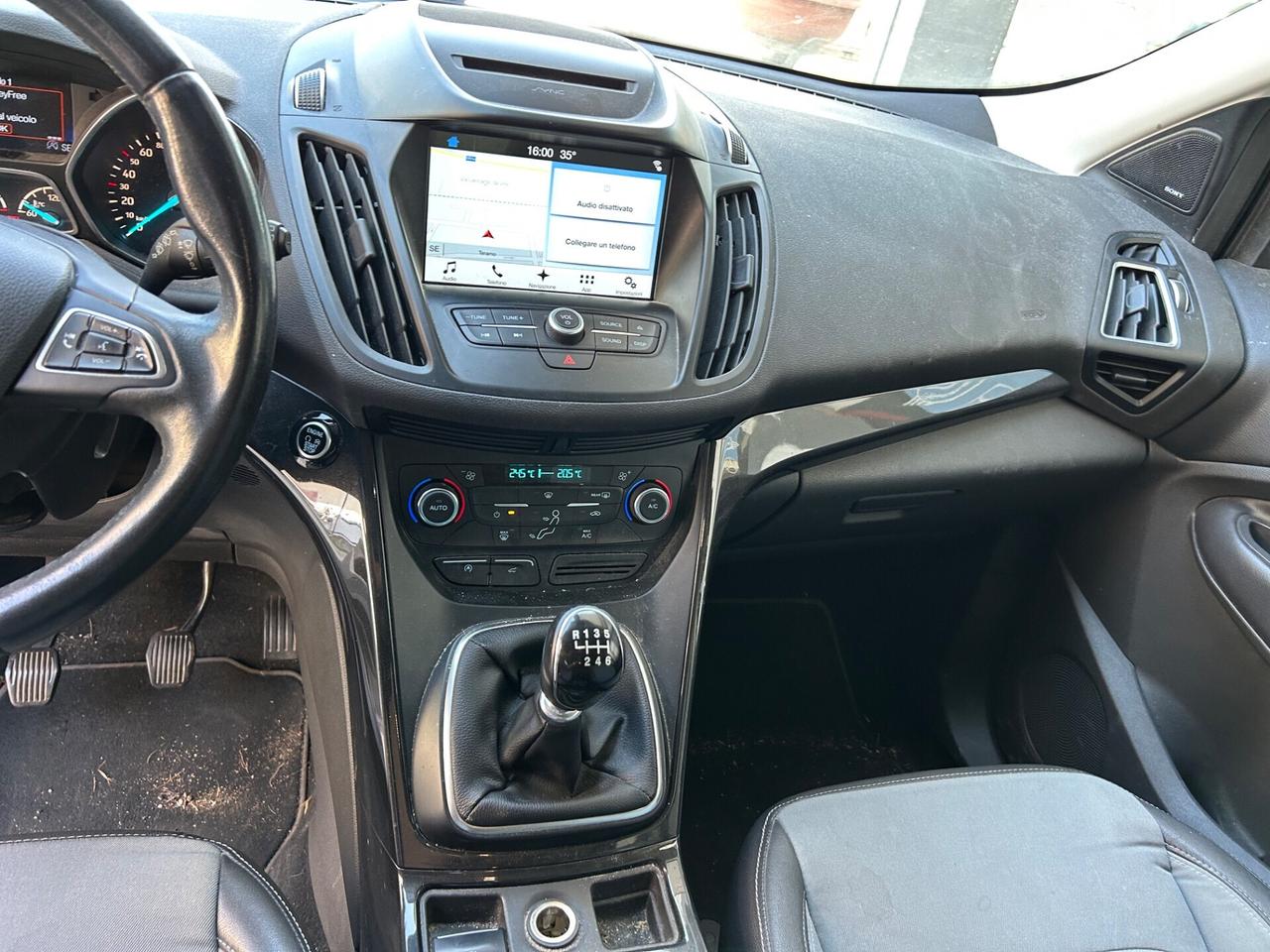 Ford Kuga 1.5 TDCI 120 CV Titanium