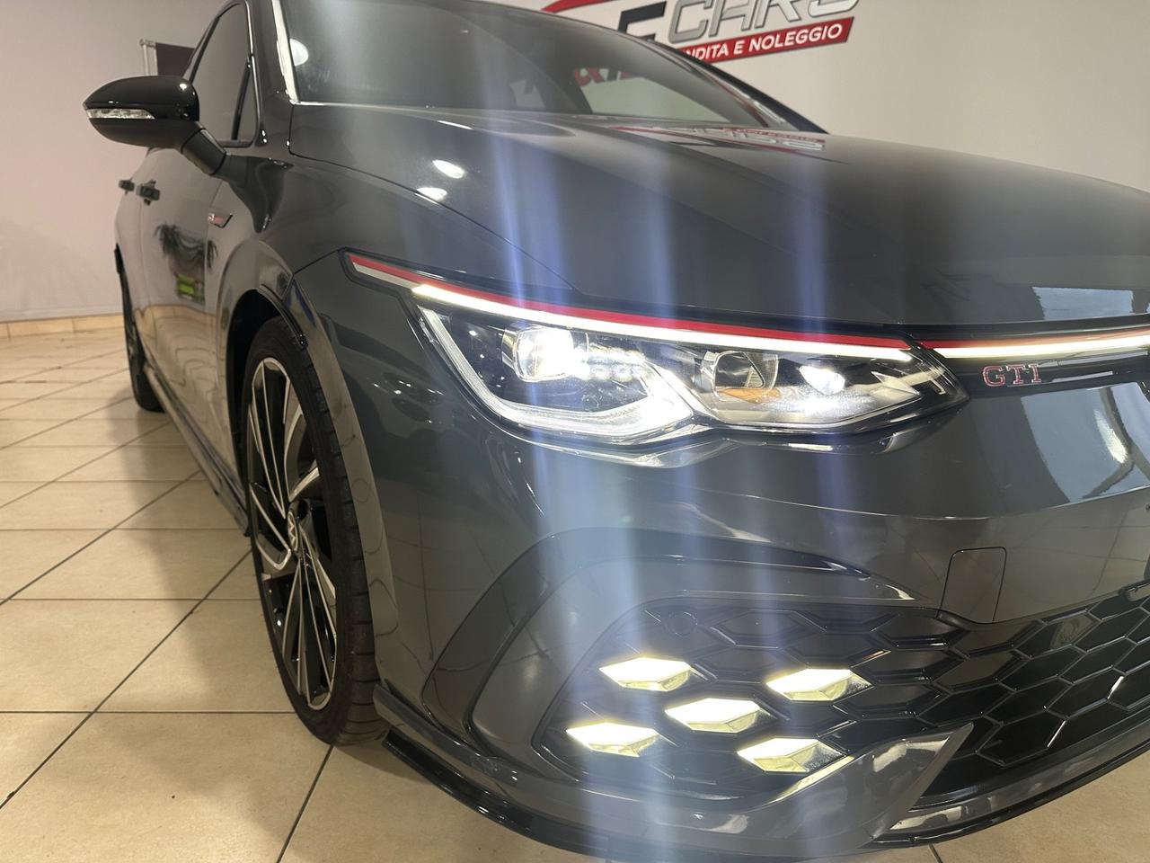 Volkswagen Golf GTI 2.0 TSI DSG