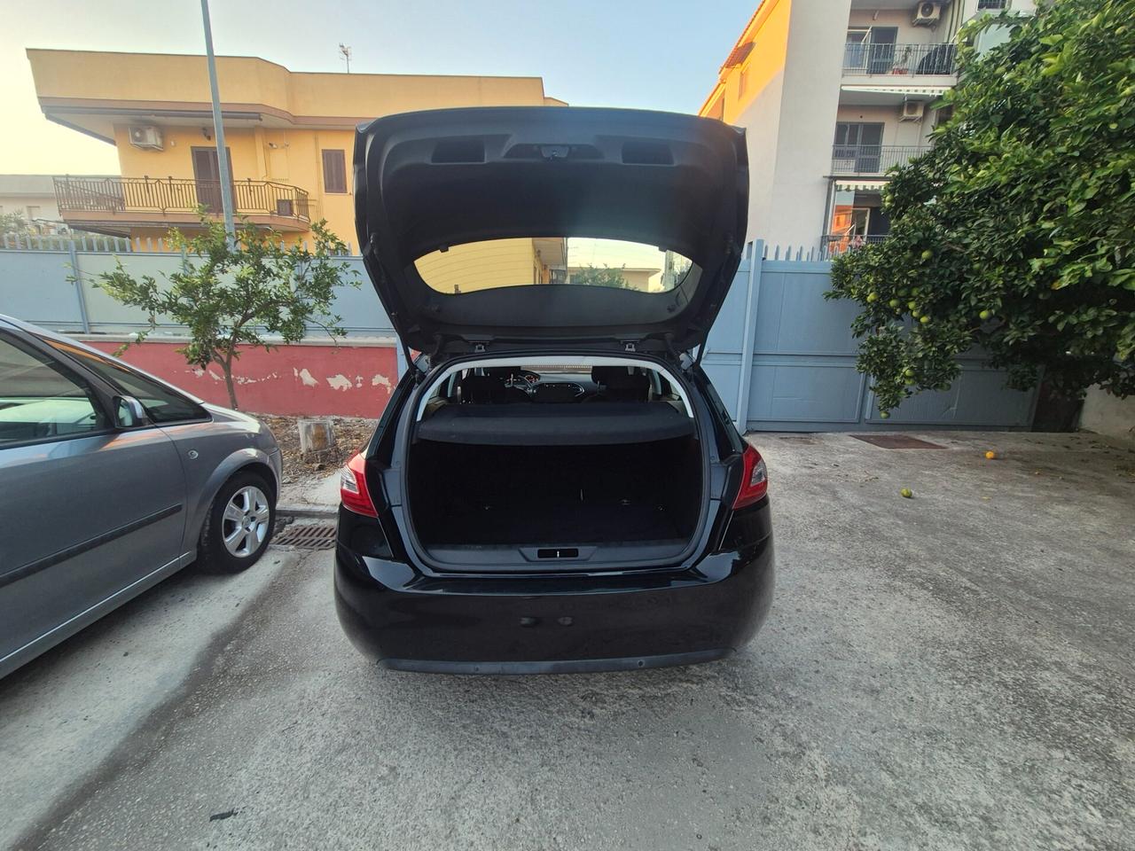 Peugeot 308 1.6 e-HDi 115 CV Stop&Start Active