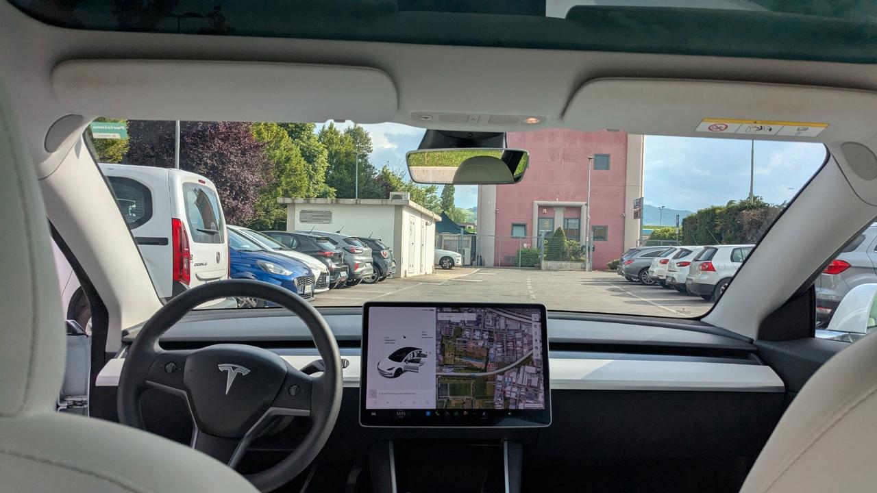 Tesla Model 3 Model 3 Standard RWD Plus