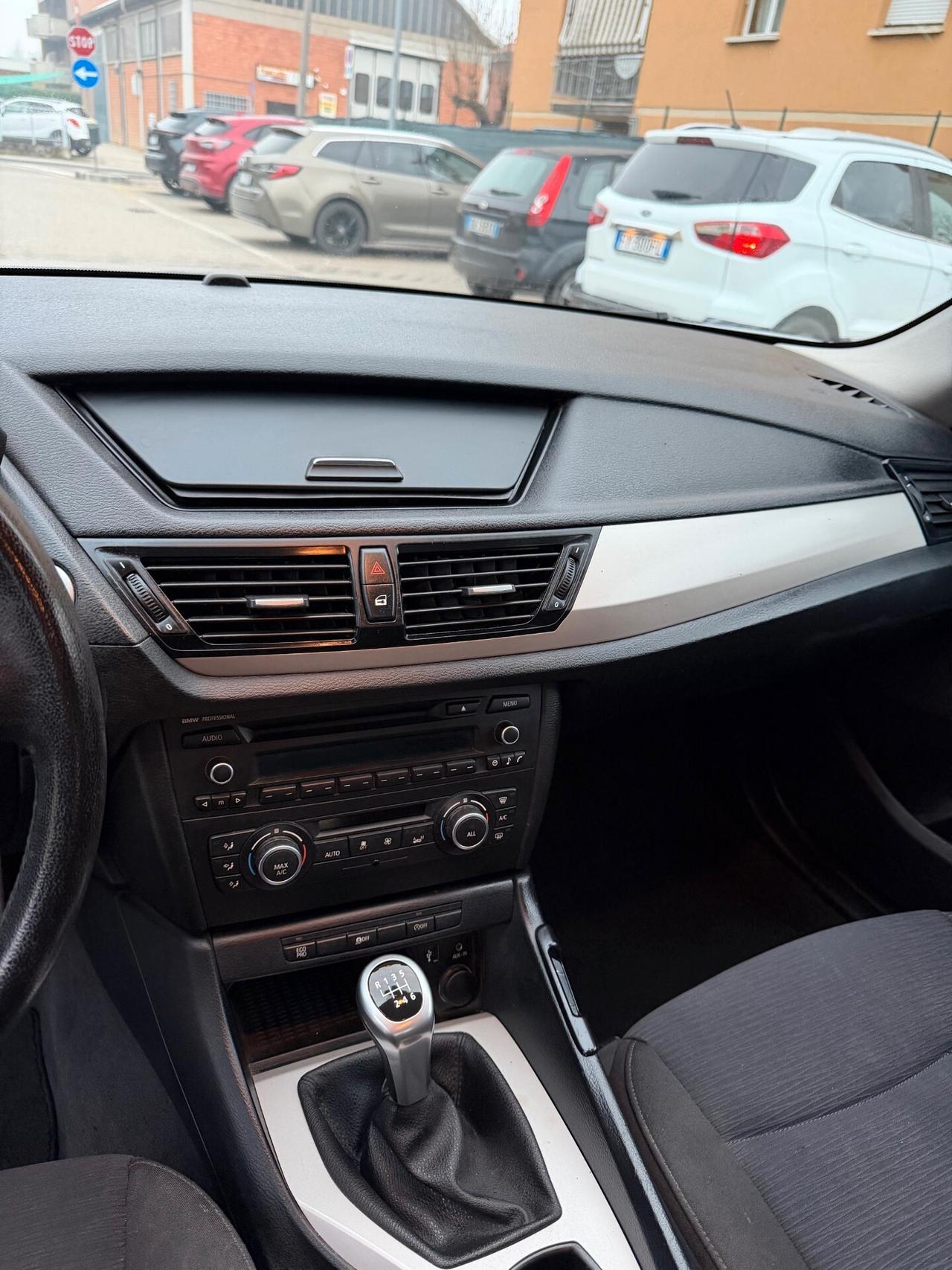 BMW X1 2.0 - 12 MESI DI GARANZIA -