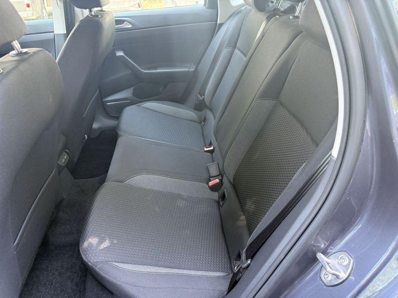 Volkswagen Polo Polo 1.0 tsi Life 95cv "SMOKY GREY MATALLIC"