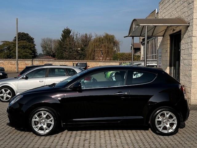 Alfa Romeo MiTo 1.6 JTDm-2 S&S Distinctive Sport Pack