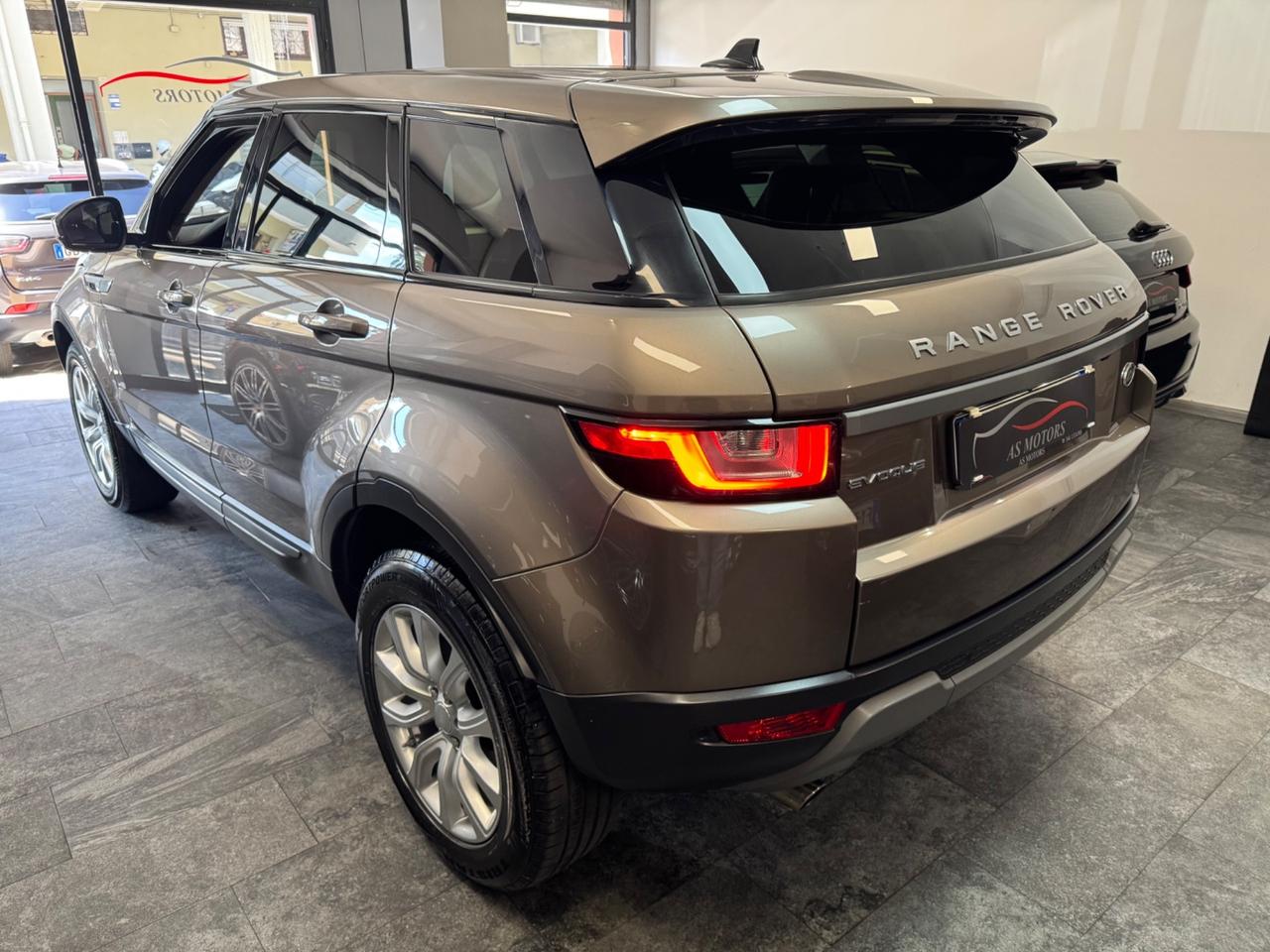 Range Evoque 2.0 TD4 180 CV 5p. HSE Dynamic