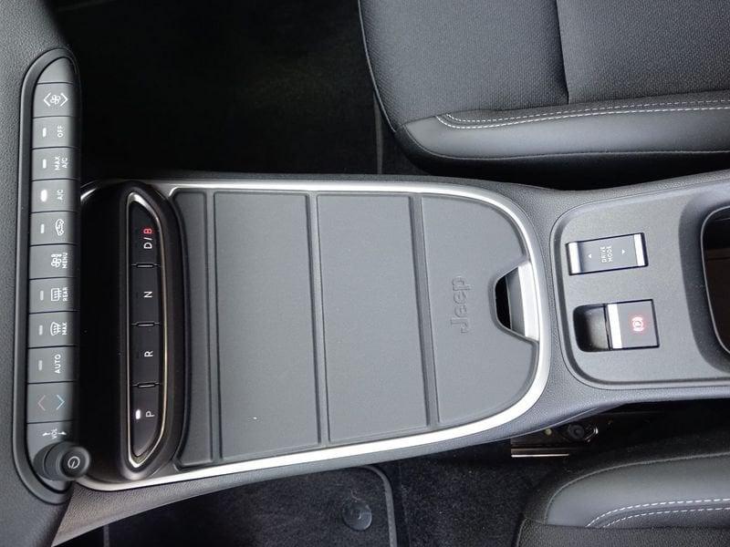 Jeep Avenger BEV BEV 156cv Summit