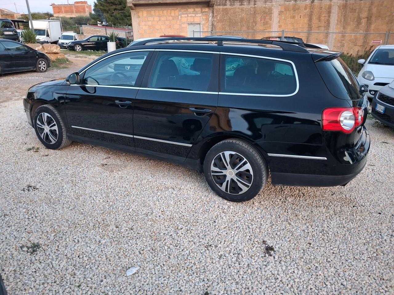 Volkswagen Passat 1.6 TDI DPF Var Comf. BM Tech.