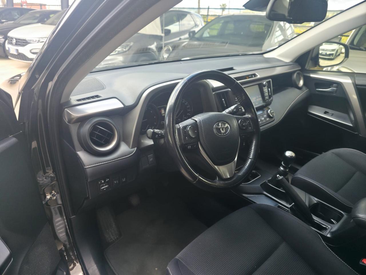 Toyota RAV 4 RAV4 2.0 D-4D 2WD Business