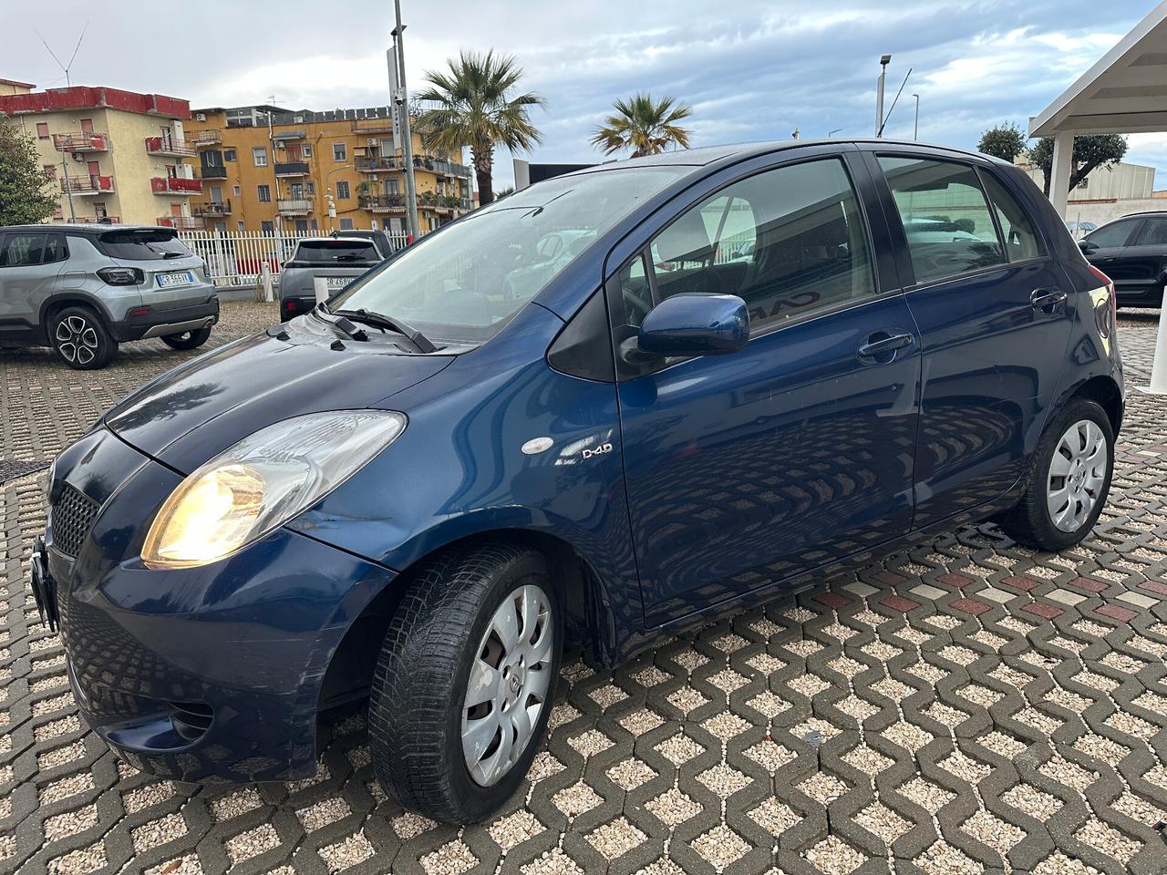 Toyota Yaris 1.4 D-4D 5 porte Sol