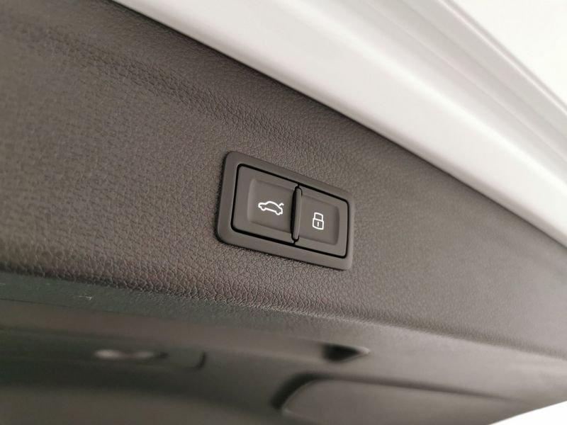 Audi Q3 35 1.5 tfsi Identity Black s-tronic