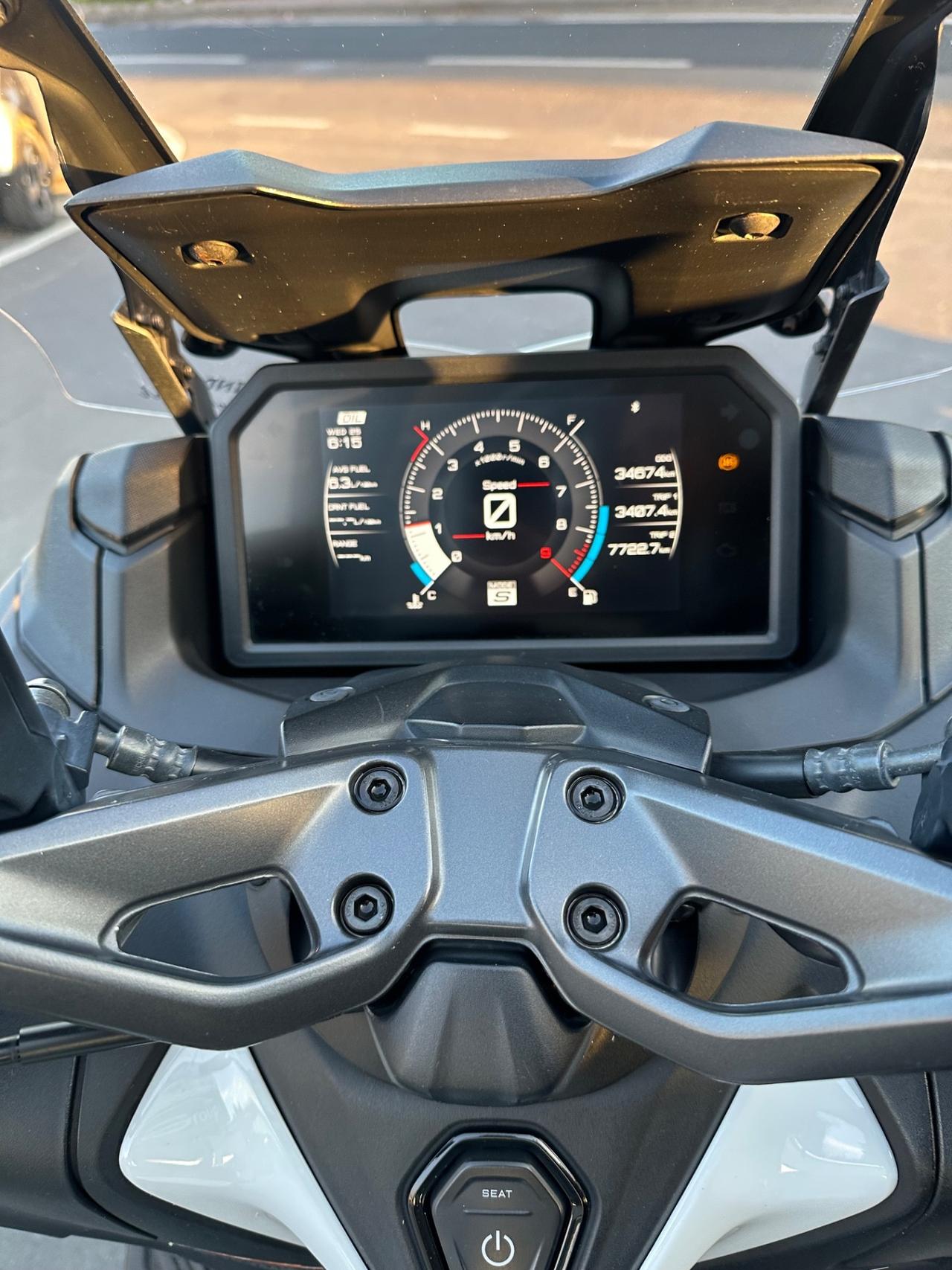 Yamaha TMAX 560