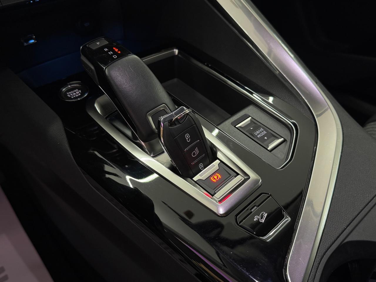 Peugeot 3008 EAT8 Allure Pack Full Opt