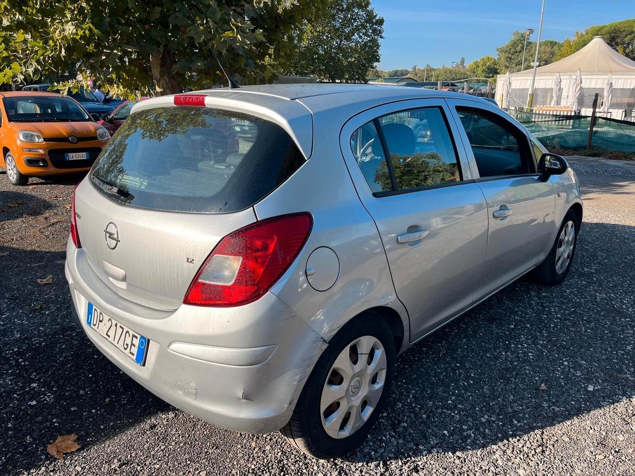 Opel Corsa 1.2 5 porte Enjoy