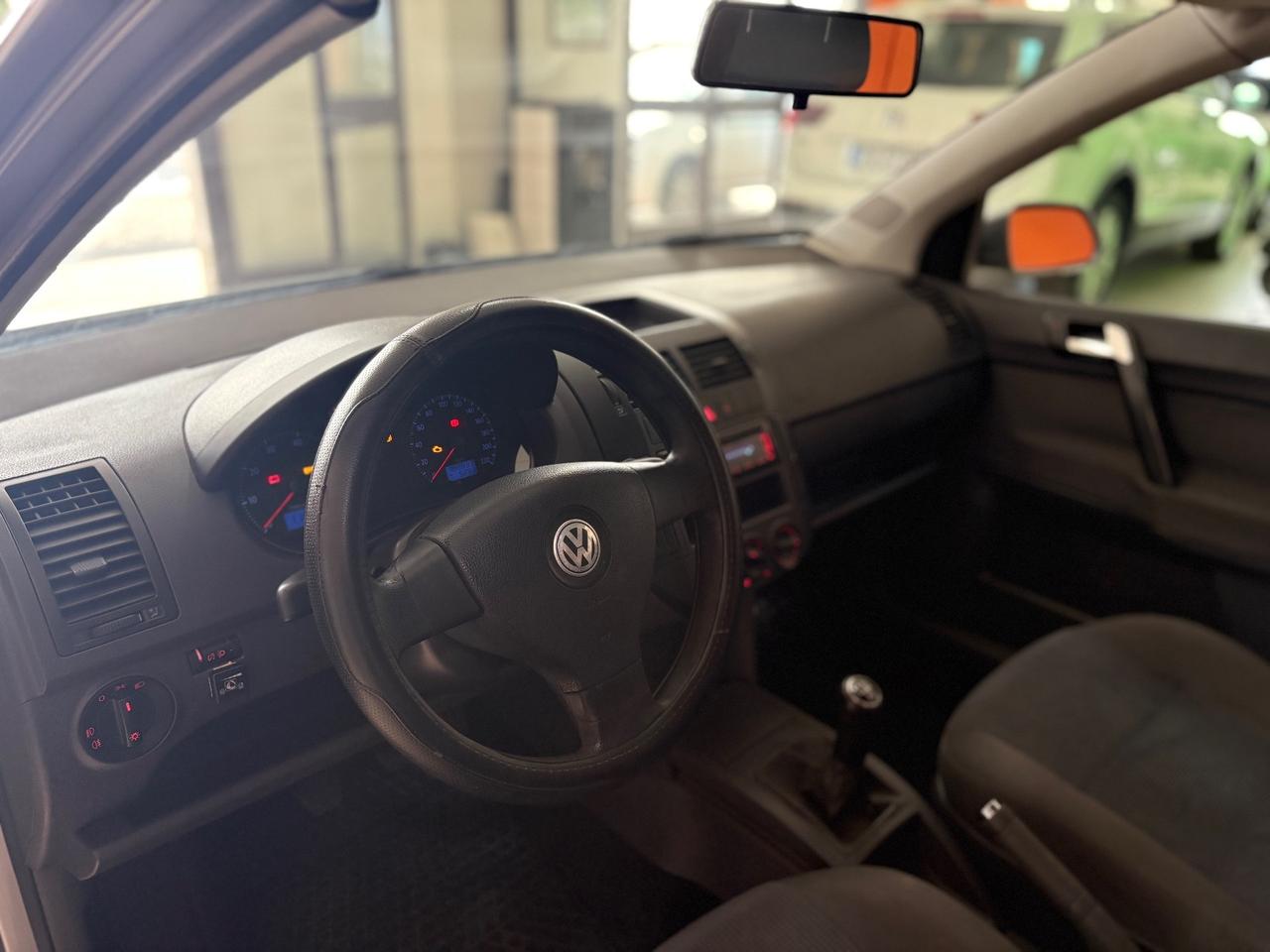 Volkswagen Polo 1.4/80CV 16V 5p. GPL Comfort.