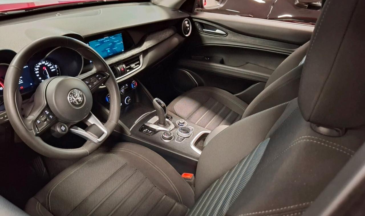 Alfa Romeo Stelvio 2.2 Turbodiesel 160 CV AT8 RWD Business