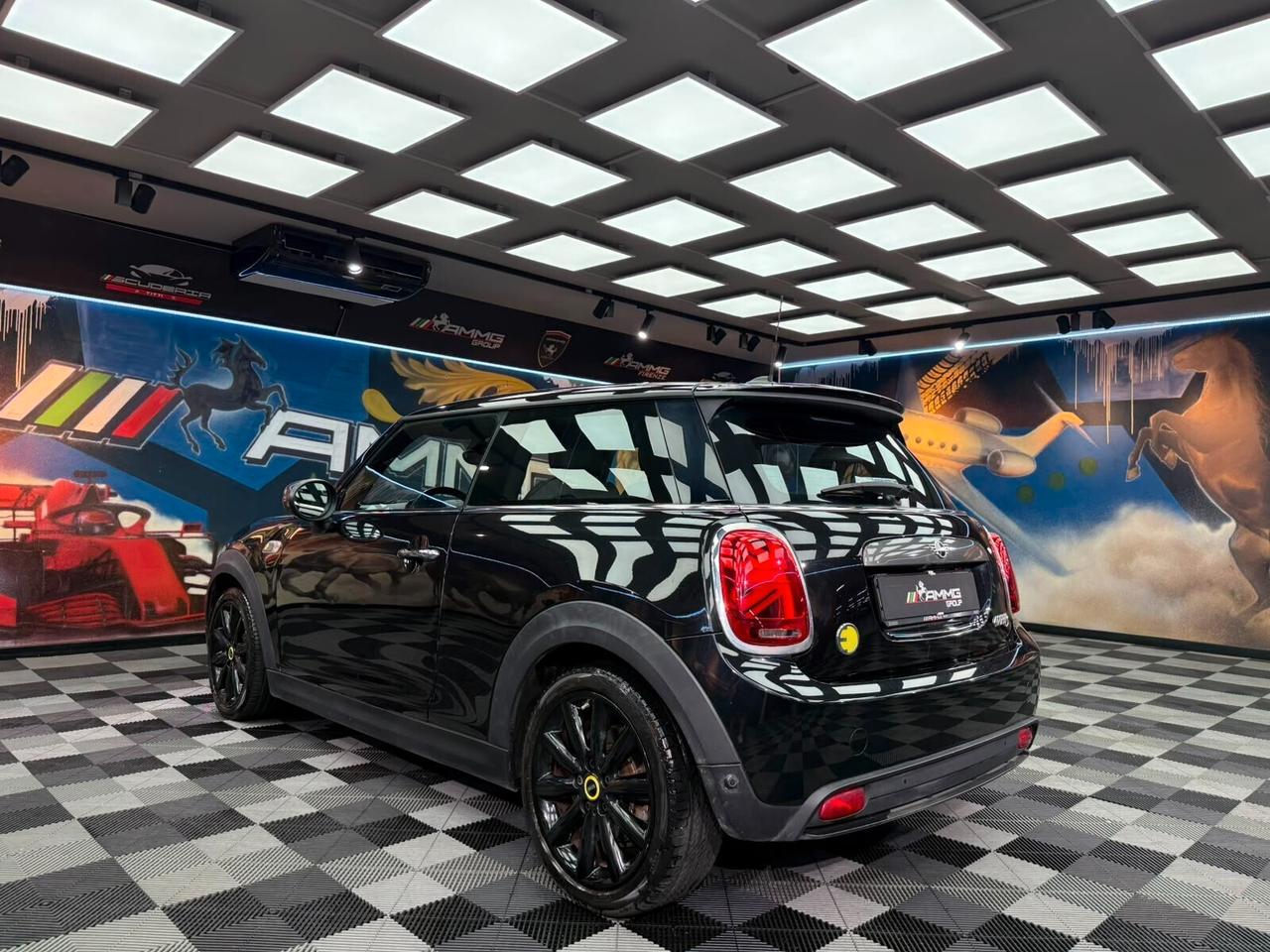 Mini Cooper SE XL (934)