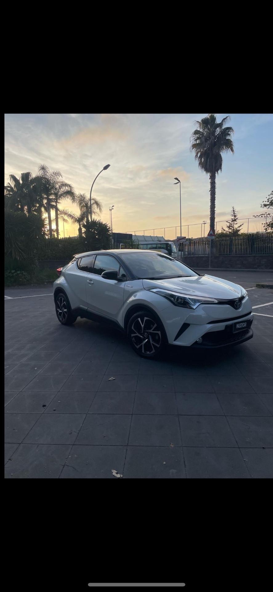 Toyota C-HR 1.8 Hybrid E-CVT Style