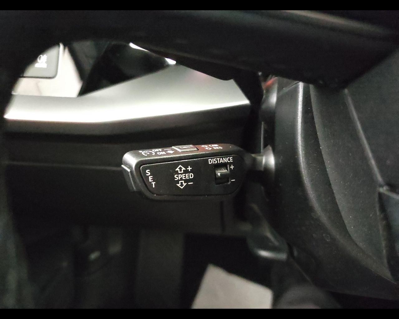 AUDI A3 4ª serie - A3 SPB 40 TFSI e S tronic Business