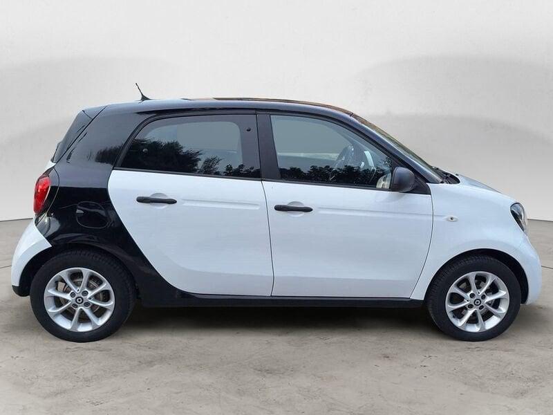 smart forfour 1.0 70 CV Youngster