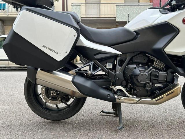 HONDA NT 1100 DCT Travel