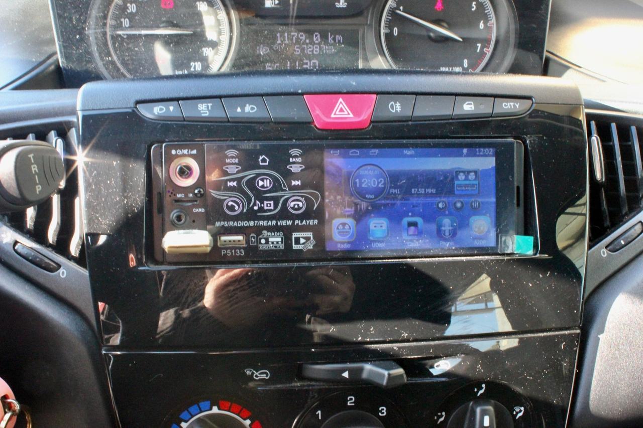 Lancia Ypsilon 1.2 69 CV 5 porte Silver POCHISSIMI KM!