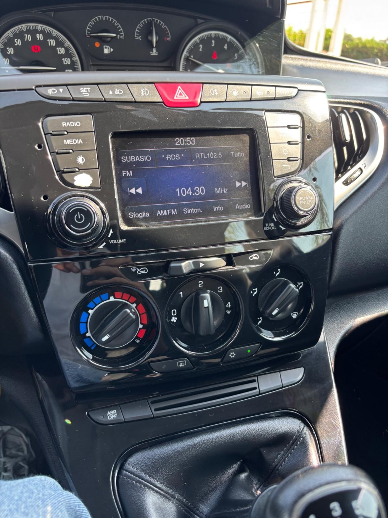 LANCIA YPSILON 1.2 GPL ECOCHIC GOLD 100.000KM
