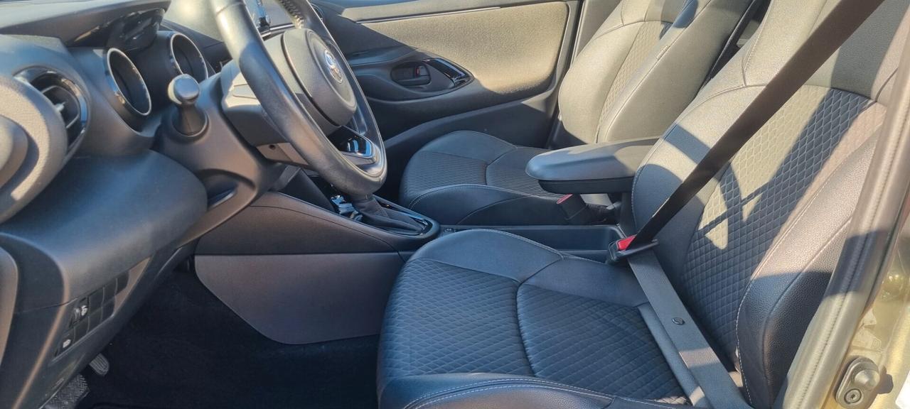 Toyota Yaris 1.5 Hybrid 5 porte Lounge