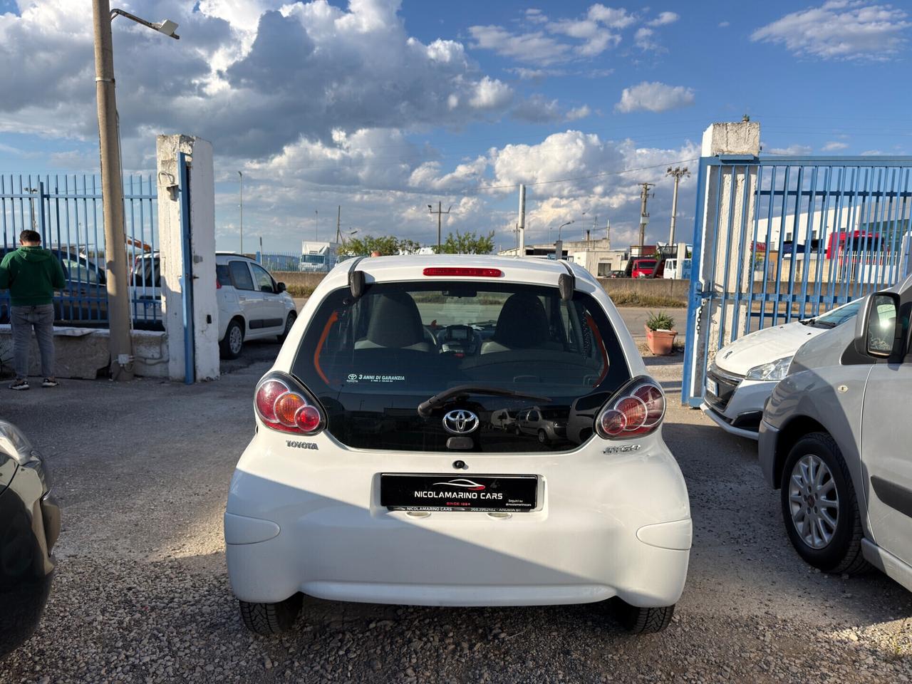 Toyota Aygo 1.0 5 porte Now Connect “NAVI”