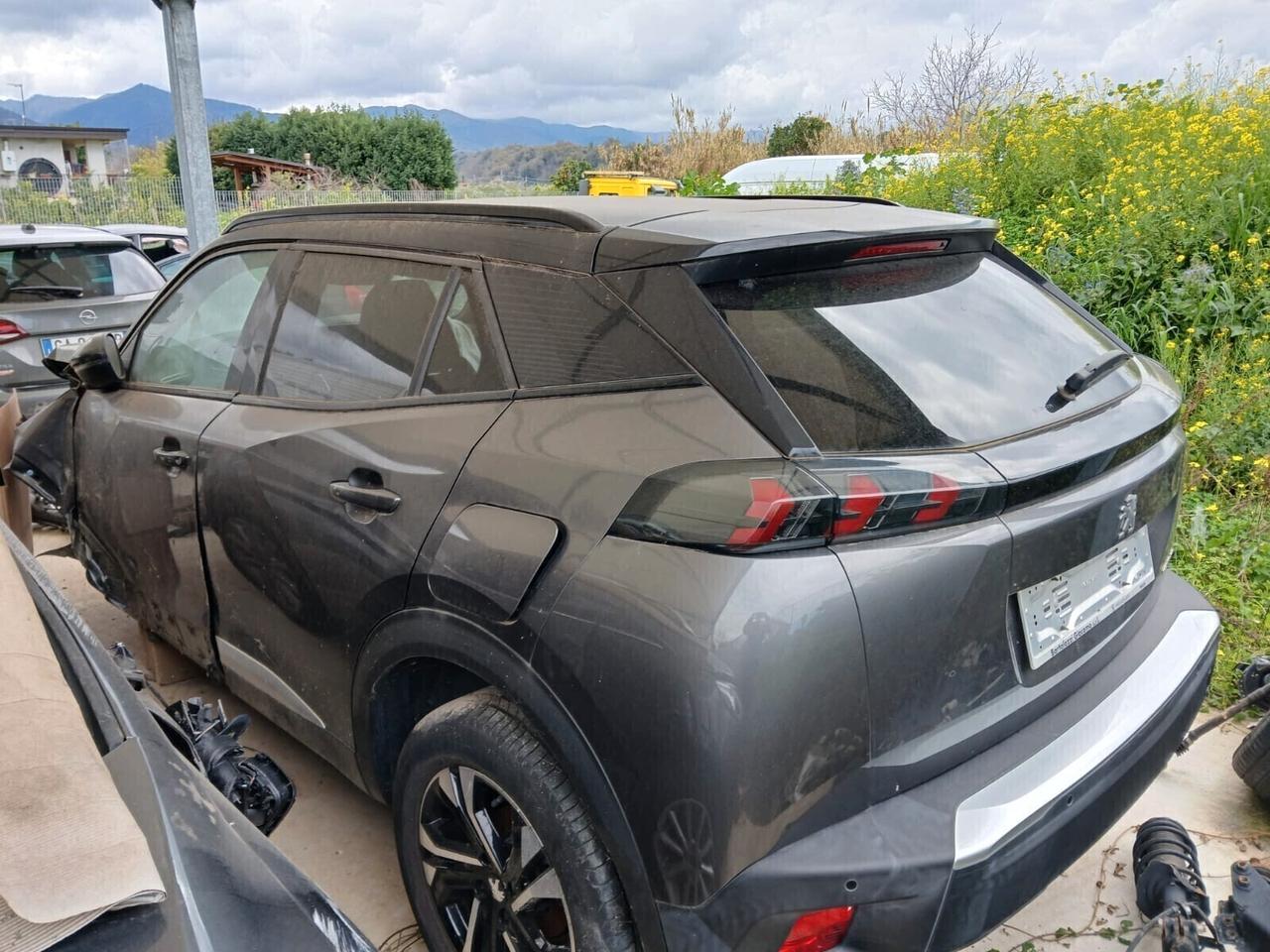 Peugeot 2008 PureTech 130 S&S EAT8 Allure