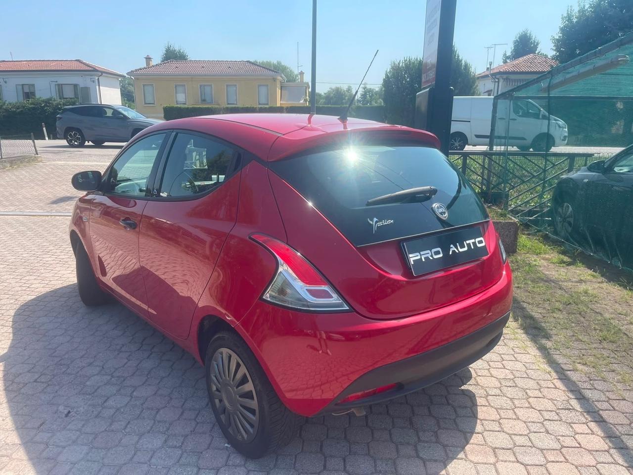Lancia Ypsilon 1.2 69 CV 5 porte GPL Ecochic Gold