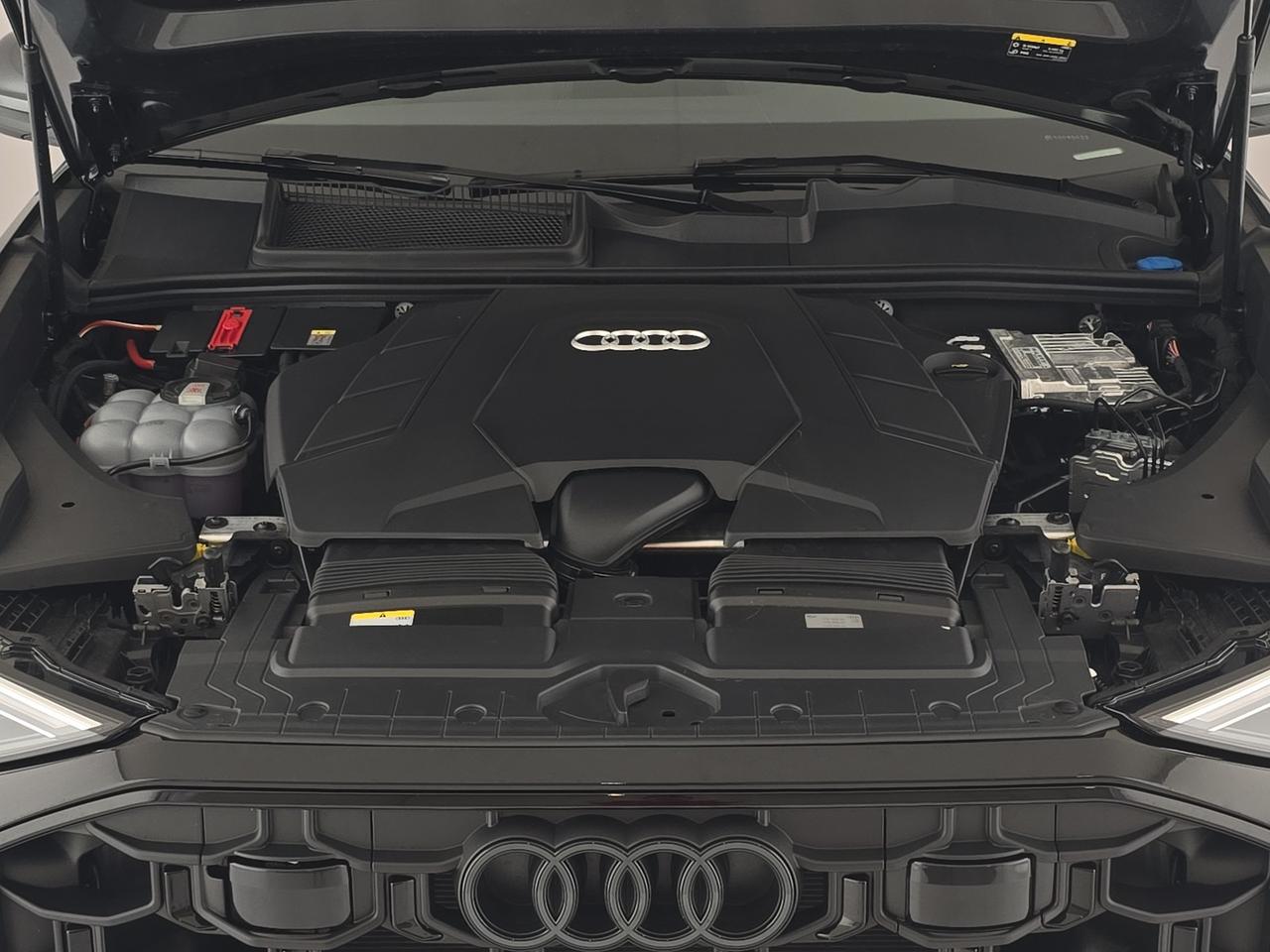 Audi Q8 3.0 tfsi mhev s line edition quattro 340cv tiptronic