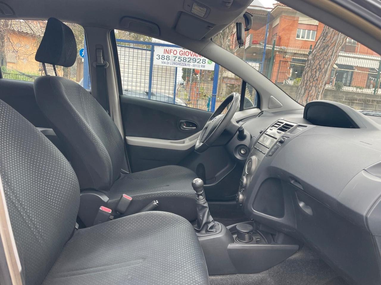 Toyota Yaris 1.3 5 porte M-MT Sol