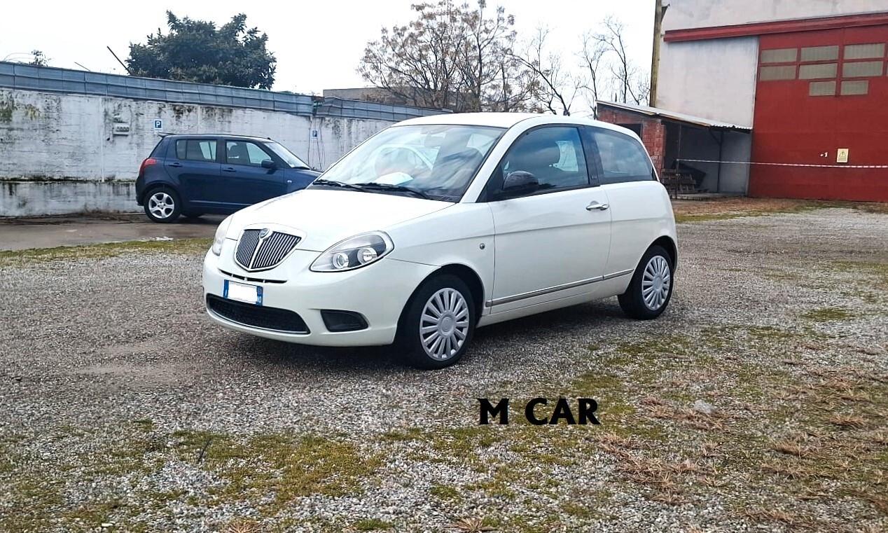 Lancia Ypsilon 1.2 69 CV DIVA