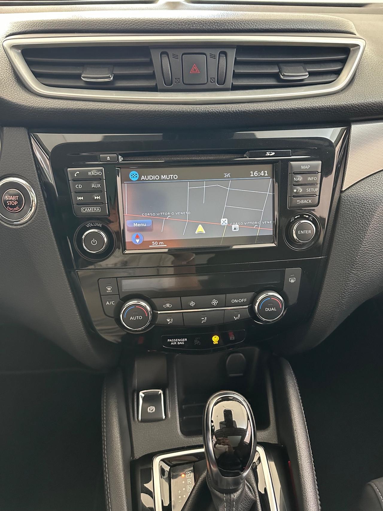 Nissan Qashqai 1.6 dCi 2WD N-Connecta