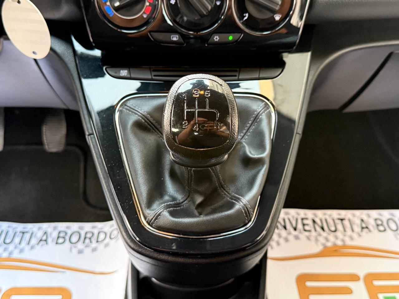 Lancia Ypsilon 0.9 TwinAir 5P Ecochic Gold - 2014