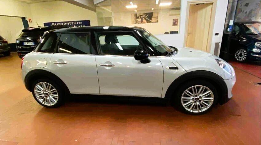 Mini 1.5 Cooper D 5 porte Cambio Automatico