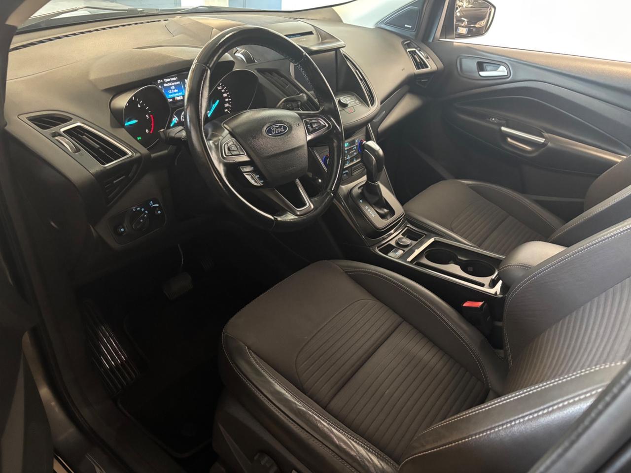 Ford Kuga 1.5 TDCI AUTOMATICA Powershift Titanium