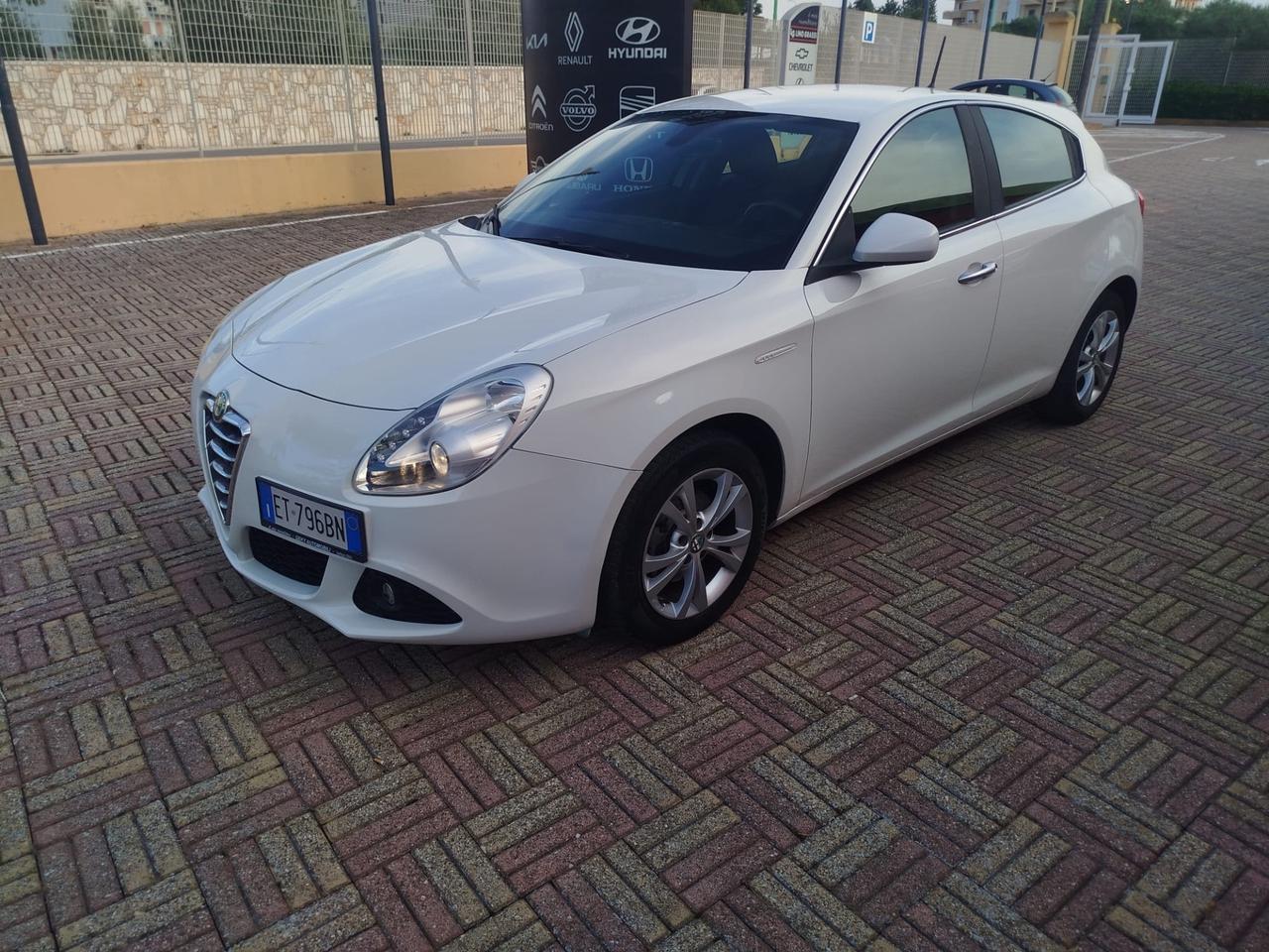 Alfa Romeo Giulietta 1.6 JTDm-2 105 CV Exclusive