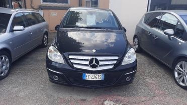 MERCEDES-BENZ B 200 CDI Executive