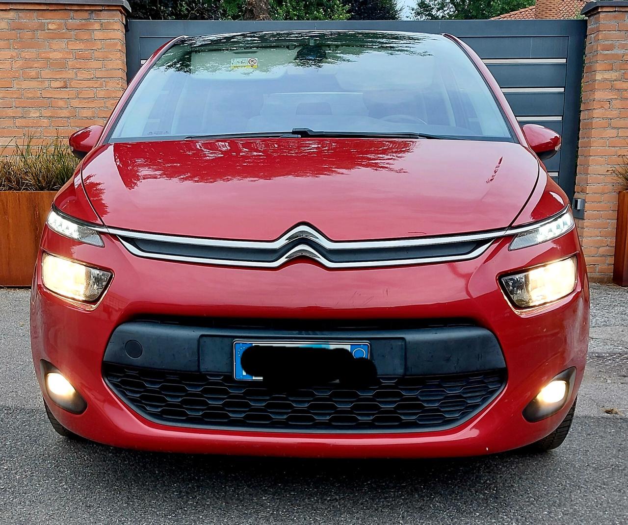 Citroen C4 1.6HDi 115 Exclusive neopatentati anno 2015