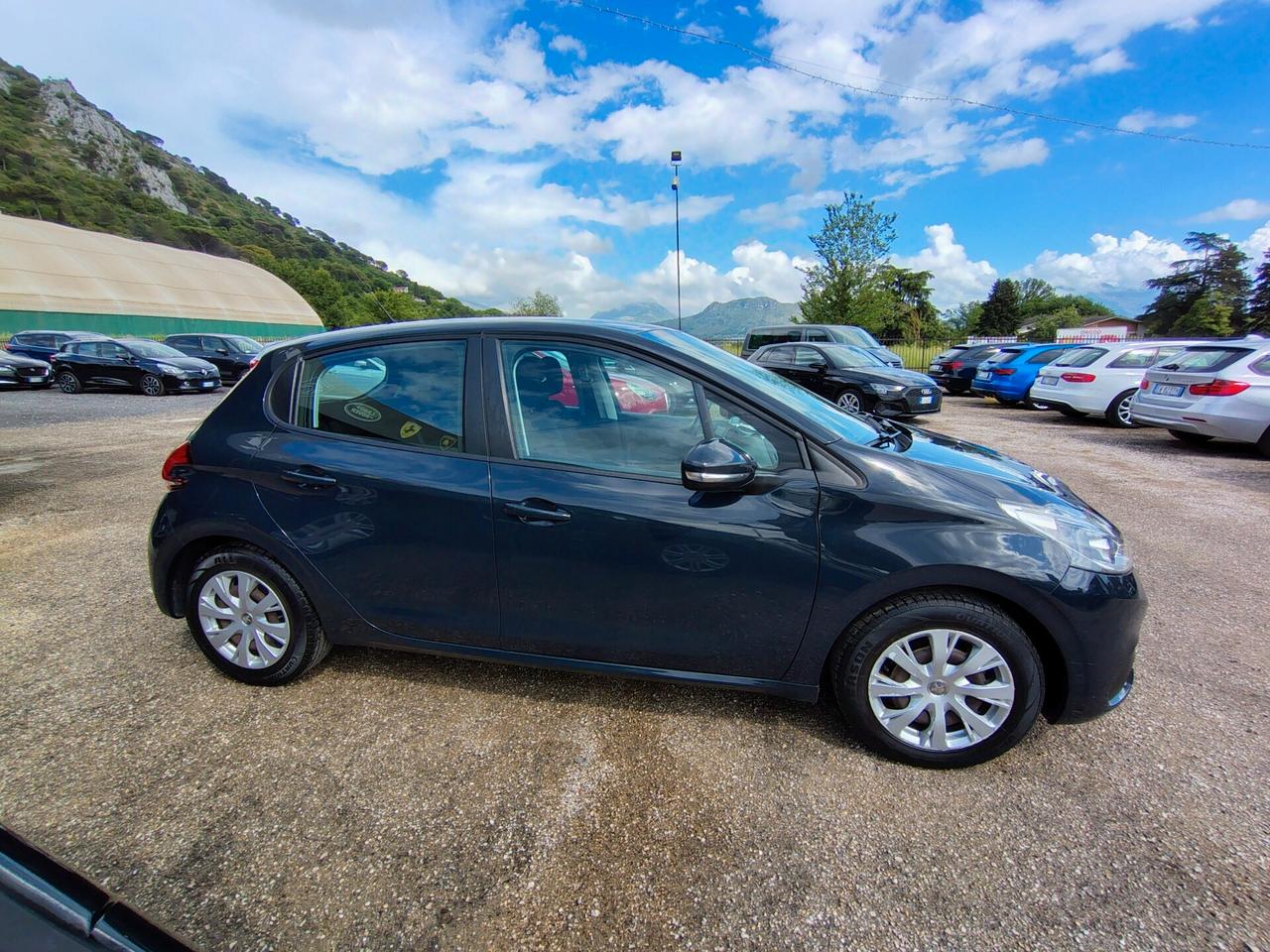 Peugeot 208 PureTech 82 5 porte Allure