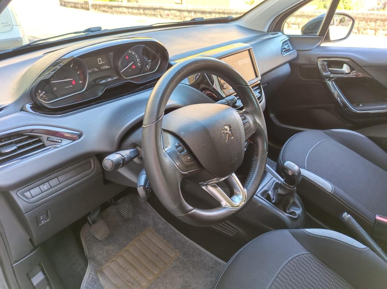 Peugeot 208 BlueHDi 75 5 porte Allure