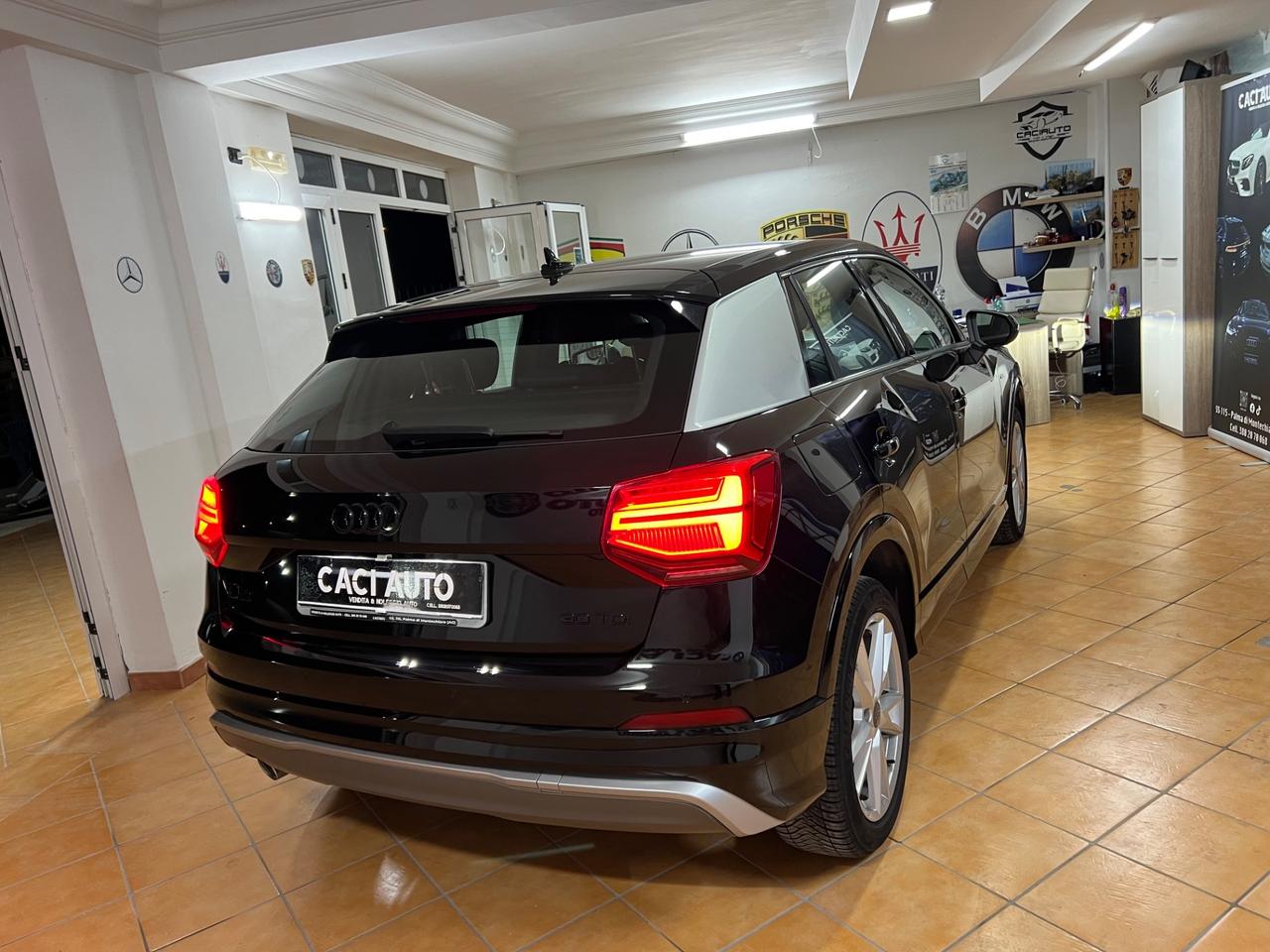 Audi Q2 30 TDI S tronic Identity Black S Line