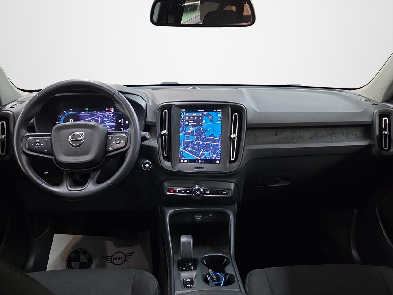 Volvo XC40 B3 automatico Essential